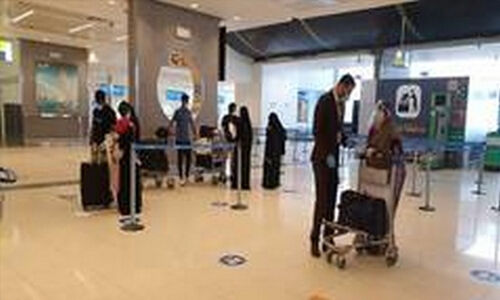 വന്ദേ ഭാരത് മിഷന്‍: വിദേശത്ത് കുടുങ്ങിയ 800 ഇന്ത്യക്കാര്‍ നാല് വിമാനങ്ങളിലായി തിരിച്ചെത്തി