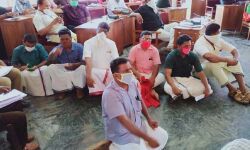 കടലുണ്ടിപ്പുഴയിലെ മണലും മാലിന്യങ്ങളും നീക്കംചെയ്തില്ല; പരപ്പനങ്ങാടി നഗരസഭാ കൗണ്സില് യോഗത്തിനിടെ സിപിഎം പ്രതിഷേധം കടലുണ്ടിപ്പുഴയിലെ മണലും മാലിന്യങ്ങളും നീക്കംചെയ്തില്ല; പരപ്പനങ്ങാടി നഗരസഭാ കൗണ്സില് യോഗത്തിനിടെ സിപിഎം പ്രതിഷേധം