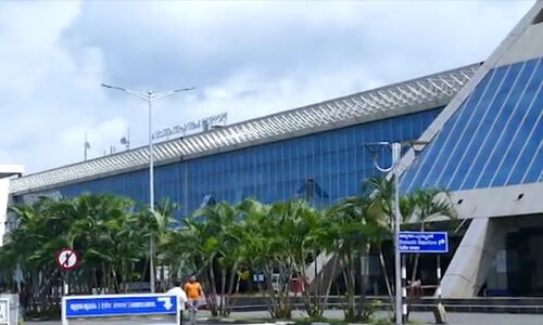 കൊവിഡ് 19: ബഹ്‌റൈനില്‍ നിന്ന് പ്രവാസികളുമായി പ്രത്യേക വിമാനം കരിപ്പൂരിലെത്തി