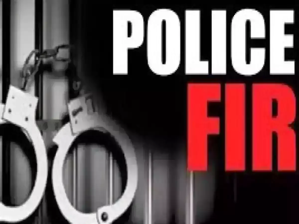 ആരോഗ്യ പ്രവര്ത്തര്ക്ക് നേരെ കയ്യേറ്റം; പോലിസ് കേസെടുത്തു ആരോഗ്യ പ്രവര്ത്തര്ക്ക് നേരെ കയ്യേറ്റം; പോലിസ് കേസെടുത്തു