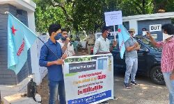 കാലിക്കറ്റ് യൂനിവേഴ്സിറ്റിക്ക് സംഘപരിവാര്‍ വിസി വേണ്ട; യൂനിവേഴ്സിറ്റിക്ക് മുന്നില്‍ കാംപസ് ഫ്രണ്ട് പ്രതിഷേധം