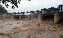 ജലനിരപ്പ് ഉയര്‍ന്നു; അരുവിക്കര ഡാമിന്റെ മൂന്നും നാലും ഷട്ടറുകള്‍ തുറന്നു