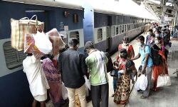 1,464 പേര്‍ പശ്ചിമബംഗാളിലേക്ക് തിരിച്ചു; കോട്ടയത്തുനിന്ന് ഇതുവരെ മടങ്ങിയത് 6,021 അതിഥി തൊഴിലാളികള്‍