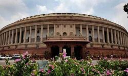 ജീവനക്കാര്‍ക്ക് കൊവിഡ്: പാര്‍ലമെന്റിലും പരിസരങ്ങളിലും വീണ്ടും അണുനശീകരണം