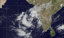 നിസര്ഗ ചുഴലിക്കാറ്റ് ഉച്ചയോടെ രൂപംകൊള്ളും; സംസ്ഥാനത്ത് വ്യാപക മഴ -മഹാരാഷ്ട്രയില് കനത്ത ജാഗ്രത നിസര്ഗ ചുഴലിക്കാറ്റ് ഉച്ചയോടെ രൂപംകൊള്ളും; സംസ്ഥാനത്ത് വ്യാപക മഴ -മഹാരാഷ്ട്രയില് കനത്ത ജാഗ്രത