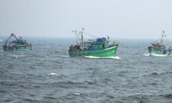 സംസ്ഥാനത്ത് ജൂണ് ഒമ്പതു മുതല് ട്രോളിംഗ് നിരോധനം സംസ്ഥാനത്ത് ജൂണ് ഒമ്പതു മുതല് ട്രോളിംഗ് നിരോധനം