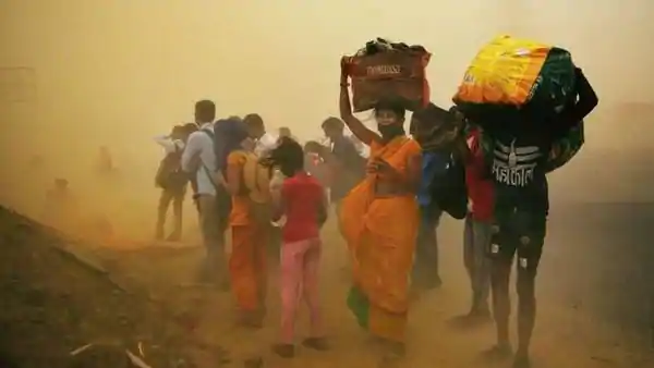 കുടിയേറ്റ തൊഴിലാളികളെന്ന പ്രയോഗത്തെ ചോദ്യം ചെയ്ത് ബീഹാര് മുഖ്യമന്ത്രി കുടിയേറ്റ തൊഴിലാളികളെന്ന പ്രയോഗത്തെ ചോദ്യം ചെയ്ത് ബീഹാര് മുഖ്യമന്ത്രി