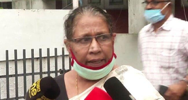 സിപിഎം കോടതിയും പോലിസും; വിവാദ പരാമർശവുമായി എം സി ജോസഫൈൻ സിപിഎം കോടതിയും പോലിസും; വിവാദ പരാമർശവുമായി എം സി ജോസഫൈൻ