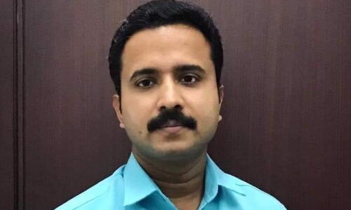 ഒമാനില് മലയാളി നഴ്സ് ഹൃദയാഘാതം മൂലം മരിച്ചു ഒമാനില് മലയാളി നഴ്സ് ഹൃദയാഘാതം മൂലം മരിച്ചു