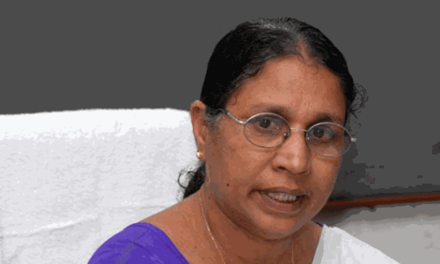 എംസി ജോസഫൈന് ശമ്പളം നല്കുന്നത് എകെജി സെന്ററല്ല: വിമന് ജസ്റ്റിസ് മൂവ്മെന്റ് എംസി ജോസഫൈന് ശമ്പളം നല്കുന്നത് എകെജി സെന്ററല്ല: വിമന് ജസ്റ്റിസ് മൂവ്മെന്റ്