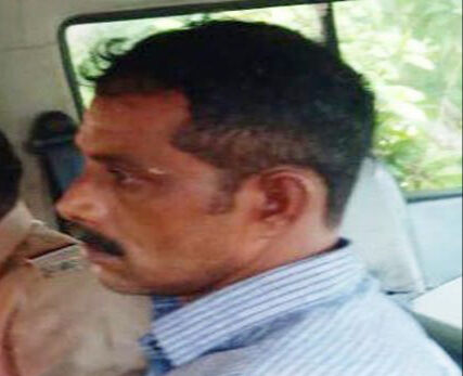 മേല്ശാന്തിയുടെ വീട്ടില് മോഷണം: പ്രതി അറസ്റ്റില് മേല്ശാന്തിയുടെ വീട്ടില് മോഷണം: പ്രതി അറസ്റ്റില്