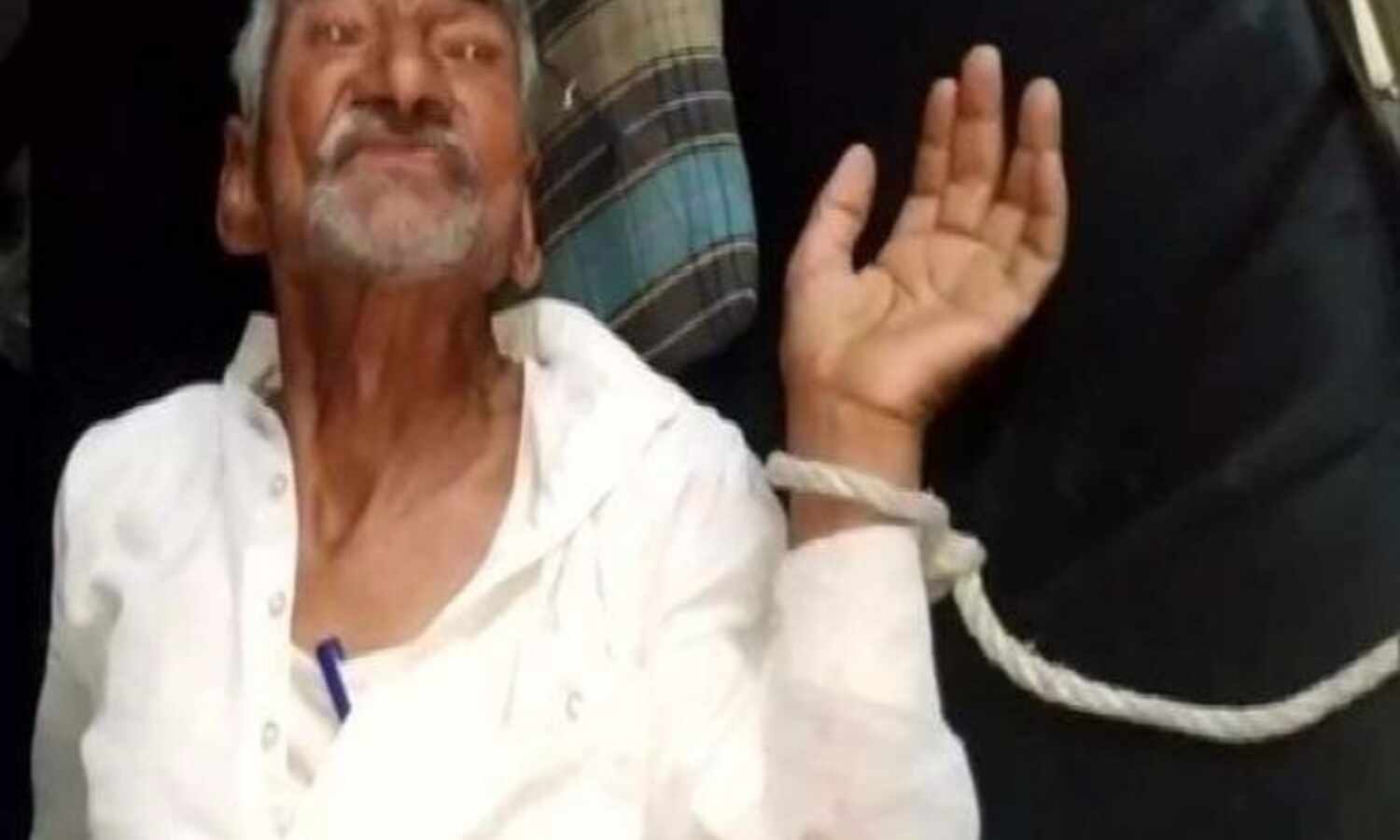 ബില്ലടയ്ക്കാത്തതിന് വയോധികനെ കെട്ടിയിട്ട സംഭവം അറബ് മാധ്യമങ്ങളിലും ഇടം പിടിച്ചു ബില്ലടയ്ക്കാത്തതിന് വയോധികനെ കെട്ടിയിട്ട സംഭവം അറബ് മാധ്യമങ്ങളിലും ഇടം പിടിച്ചു