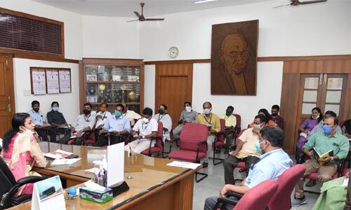 കാലവര്‍ഷ ദുരന്തനിവാരണം; കൊവിഡ് പ്രതിരോധമാര്‍ഗനിര്‍ദേശങ്ങള്‍ പാലിച്ച് ദുരിതാശ്വാസ ക്യാംപുകളൊരുക്കും