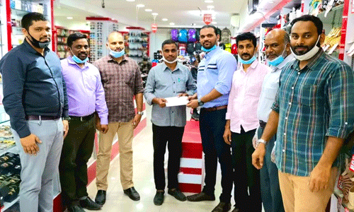 ജോലി നഷ്ടവും രോഗവും; പ്രവാസി മലയാളിയെ നാട്ടിലെത്താന് സഹായിച്ച് ഇന്ത്യന് സോഷ്യല് ഫോറം പ്രവര്ത്തകര് ജോലി നഷ്ടവും രോഗവും; പ്രവാസി മലയാളിയെ നാട്ടിലെത്താന് സഹായിച്ച് ഇന്ത്യന് സോഷ്യല് ഫോറം പ്രവര്ത്തകര്