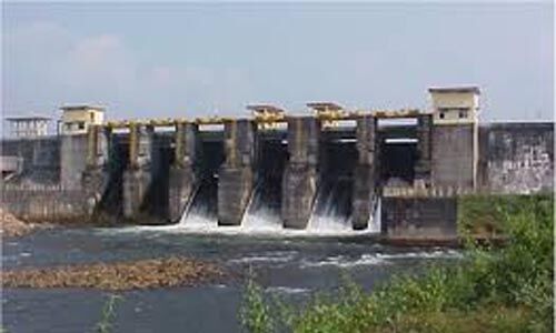 ജലനിരപ്പ് ഉയര്‍ന്നു; മലങ്കര ഡാമിന്റെ അഞ്ച് ഷട്ടറുകള്‍ തുറന്നു