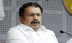 ആരാധനാലയങ്ങള്‍ തുറക്കണമെന്ന നിലപാട് ആവര്‍ത്തിച്ച് കെ മുരളീധരന്‍ എംപി