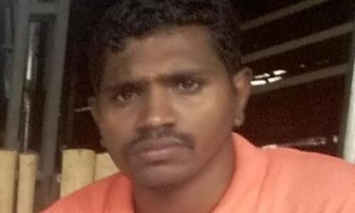 എ ആര് നഗര് സ്വദേശിയെ മൈസൂരില് ദുരൂഹ സാഹചര്യത്തില് മരിച്ച നിലയില് കണ്ടെത്തി എ ആര് നഗര് സ്വദേശിയെ മൈസൂരില് ദുരൂഹ സാഹചര്യത്തില് മരിച്ച നിലയില് കണ്ടെത്തി