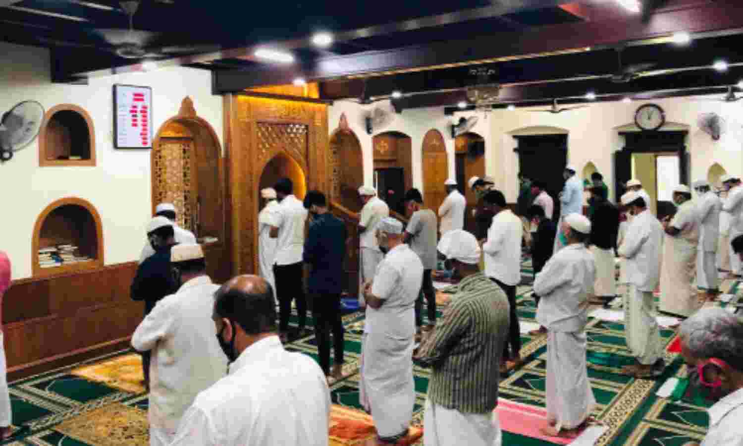പള്ളികളില് ജുമുഅ പുനരാരംഭിച്ചു പള്ളികളില് ജുമുഅ പുനരാരംഭിച്ചു