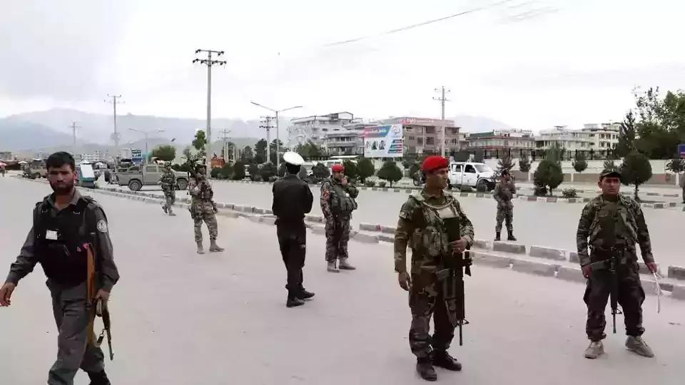 അഫ്ഗാനില് പള്ളിയില് സ്ഫോടനം; ഇമാം ഉള്പ്പെടെ നാലു പേര് മരിച്ചു; നിരവധി പേര്ക്ക് പരിക്ക് അഫ്ഗാനില് പള്ളിയില് സ്ഫോടനം; ഇമാം ഉള്പ്പെടെ നാലു പേര് മരിച്ചു; നിരവധി പേര്ക്ക് പരിക്ക്
