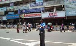 കൊവിഡ് വ്യാപനഭീതി; തൃശൂരിലെ പച്ചക്കറി, മീന്‍ മാര്‍ക്കറ്റുകള്‍ അടച്ചു