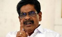 പ്രവാസികളുടെ മടക്കം; സര്‍ക്കാരുകള്‍ കോഴിപ്പോര് നടത്തുന്നു: മുല്ലപ്പള്ളി