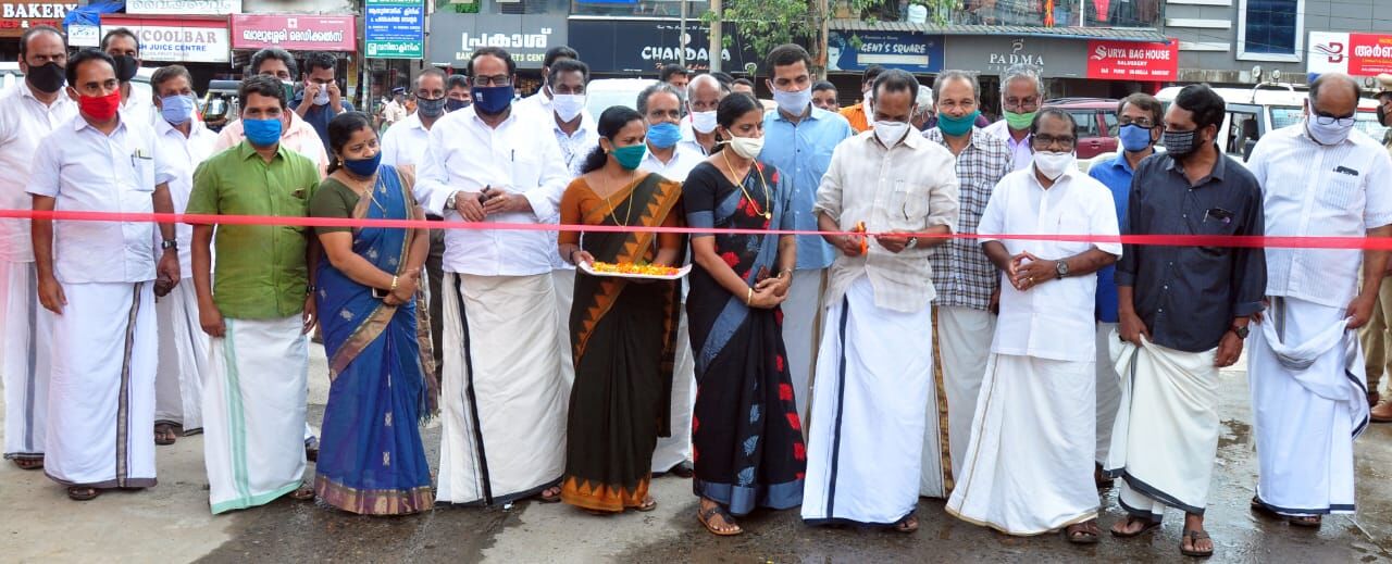 ബാലുശ്ശേരി ഇ കെ നായനാര്‍ ബസ് ടെര്‍മിനല്‍ ഉദ്ഘാടനം ചെയ്തു