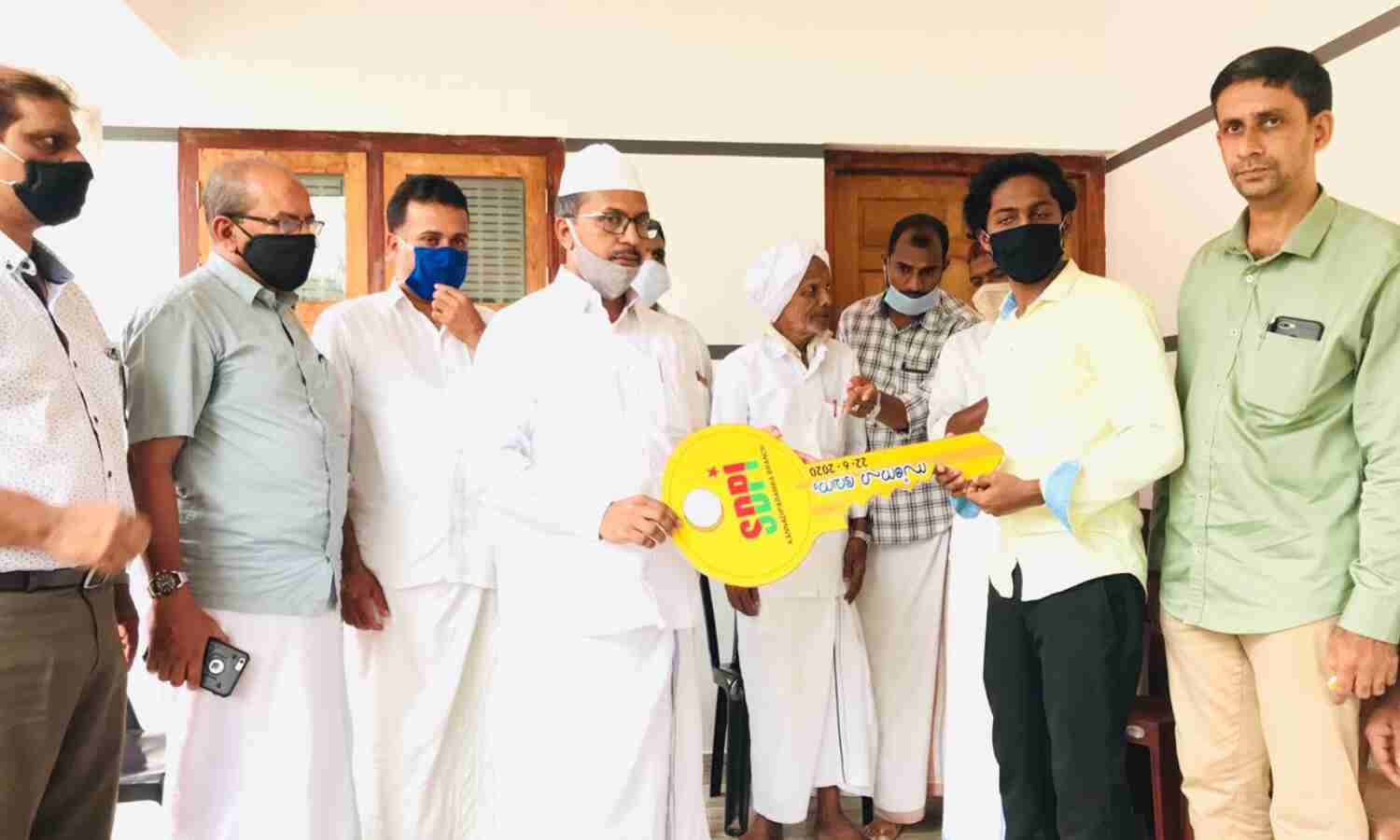 എസ് ഡിപിഐ സ്നേഹ ഭവനം കൈമാറി എസ് ഡിപിഐ സ്നേഹ ഭവനം കൈമാറി