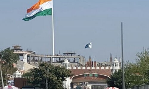 പാകിസ്താനിലെ ഇന്ത്യന്‍ ഹൈക്കമ്മീഷനിലെ 55 ഉദ്യോഗസ്ഥരെ പിന്‍വലിക്കുന്നു