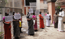 പാചക തൊഴിലാളികള്‍ ധര്‍ണ നടത്തി