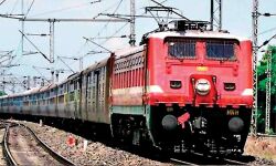 ലോക്ക് ഡൗണ്‍: ഏപ്രില്‍ 14 വരെ ബുക്ക് ചെയ്ത എല്ലാ ടിക്കറ്റുകളുടെയും മുഴുവന്‍ തുകയും തിരിച്ചുനല്‍കുമെന്ന് റെയില്‍വേ