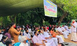 കെ. റെയില്‍പാതയുടെ അലൈന്‍മെന്റ് മാറ്റാനാവശ്യപ്പെട്ട് തിക്കോടിയില്‍ ഏകദിന ഉപവാസം നടത്തി