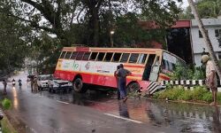 കെഎസ്ആർടിസി ബസ് നിയന്ത്രണം വിട്ട് മറിഞ്ഞു