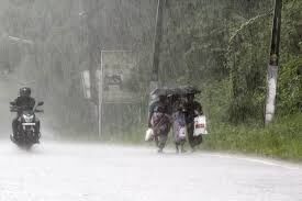 കേരളത്തിൽ ശക്തമായ മഴക്ക് സാധ്യത; വിവിധ ജില്ലകളിൽ മഞ്ഞ അലർട്ട്