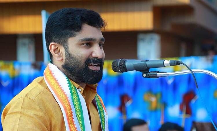 കേരളത്തില് പുതിയ അഞ്ചു ജില്ലകള്ക്ക് സാധ്യതയുണ്ട് :വി ടി ബല്റാം കേരളത്തില് പുതിയ അഞ്ചു ജില്ലകള്ക്ക് സാധ്യതയുണ്ട് :വി ടി ബല്റാം