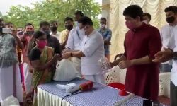 കവളപ്പാറ ദുരന്തത്തിലെ ഭവനരഹിതര്‍ക്ക് സ്‌നേഹവീട് കൈമാറി