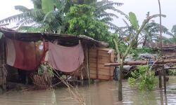 അസമില്‍ പ്രളയബാധിതരുടെ എണ്ണം 14 ലക്ഷമായി; 33ല്‍ 25 ജില്ലകളും പ്രളയക്കെടുതിയില്‍