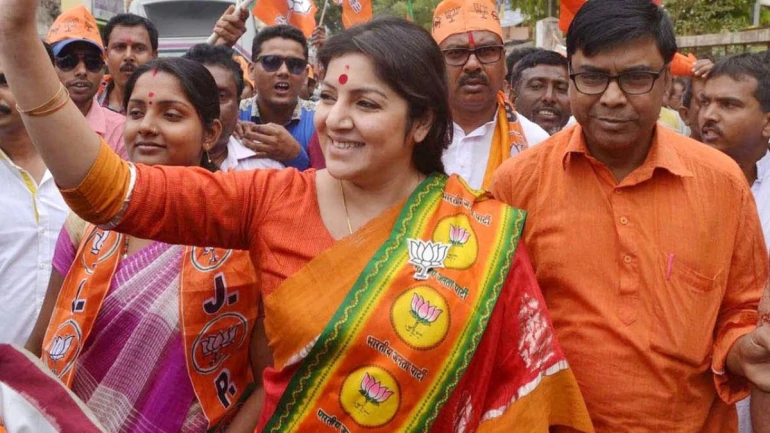 ബിജെപി എംപി ലോക്കറ്റ് ചാറ്റര്ജിക്ക് കൊവിഡ് സ്ഥിരീകരിച്ചു ബിജെപി എംപി ലോക്കറ്റ് ചാറ്റര്ജിക്ക് കൊവിഡ് സ്ഥിരീകരിച്ചു