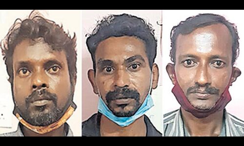 50 രൂപയെ ചൊല്ലി തര്‍ക്കം; മധ്യവയസ്‌കന്‍ കൊല്ലപ്പെട്ട കേസില്‍ മൂന്നുപേര്‍ അറസ്റ്റില്‍