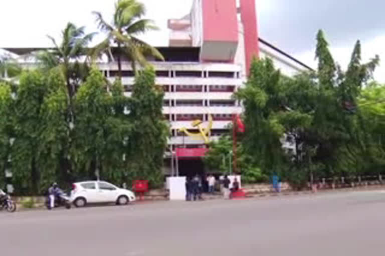 സ്വര്‍ണകടത്തില്‍ ബിഎംഎസ് നേതാവിന്റെ ബന്ധം പുറത്ത് വരാതിരക്കാന്‍ ബിജെപി ശ്രമിക്കുന്നു: കേന്ദ്രം അന്വേഷണം പ്രഖ്യാപിക്കണമെന്ന് സിപിഎം