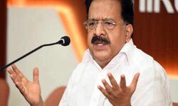 സംസ്ഥാന ഐടി വകുപ്പിലും പിന്‍വാതില്‍ നിയമനമെന്ന് ചെന്നിത്തല: അമേരിക്കന്‍ പൗരത്വമുള്ള സ്ത്രീ വരെ അനധികൃതമായി ജോലി ചെയ്യുന്നു