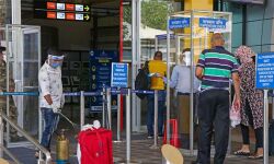 റസിഡന്റ് വിസയുളളവര്ക്ക് ജൂലൈ 12 മുതല് 26വരെ യുഎഇയിലേക്ക് മടങ്ങാന് അനുമതി റസിഡന്റ് വിസയുളളവര്ക്ക് ജൂലൈ 12 മുതല് 26വരെ യുഎഇയിലേക്ക് മടങ്ങാന് അനുമതി