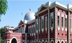 ജാര്ഖണ്ഡില് കോടതിയുടെ ഇടപെടല്: കൊവിഡ് പരിശോധനാ സൗകര്യങ്ങളെ കുറിച്ച് റിപോര്ട്ട് ആവശ്യപ്പെട്ട് ഹൈക്കോടതി ജാര്ഖണ്ഡില് കോടതിയുടെ ഇടപെടല്: കൊവിഡ് പരിശോധനാ സൗകര്യങ്ങളെ കുറിച്ച് റിപോര്ട്ട് ആവശ്യപ്പെട്ട് ഹൈക്കോടതി