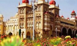 ജീവനക്കാരന്റെ ബന്ധുവിന് കൊവിഡ്; മൈസൂര്‍ കൊട്ടാരം അടച്ചു