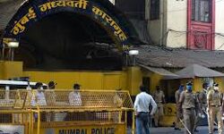 മഹാരാഷ്ട്രയിലെ ജയിലുകളില്‍ 700 ലധികം പേര്‍ക്ക് കൊവിഡ്; നാല് മരണം