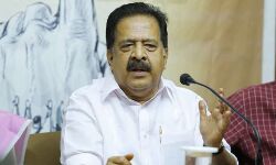 സ്വപ്നയെ ബെംഗളൂരുവിലേക്ക് കടക്കാന്‍ സഹായിച്ചു: പോലിസിനെതിരേ ചെന്നിത്തല