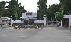 തെലങ്കാന രാജ്ഭവനില്‍ 48 പേര്‍ക്ക് കൊവിഡ്