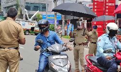 കൊവിഡ് വ്യാപന സാധ്യത; പൊന്നാനിയില് കര്ശന നിയന്ത്രണം തുടരും കൊവിഡ് വ്യാപന സാധ്യത; പൊന്നാനിയില് കര്ശന നിയന്ത്രണം തുടരും