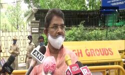 ബംഗളൂരുവില്‍ ലോക്ക് ഡൗണ്‍ വീണ്ടും നീട്ടാനാവില്ലെന്ന് കര്‍ണാടക മന്ത്രി ആര്‍ അശോക