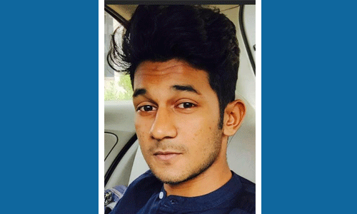 കുറുവന് പുഴയില് കൂട്ടുകാര്ക്കൊപ്പം കുളിക്കാനിറങ്ങിയ യുവാവിനെ ഒഴുക്കില്പ്പെട്ട് കാണാതായി കുറുവന് പുഴയില് കൂട്ടുകാര്ക്കൊപ്പം കുളിക്കാനിറങ്ങിയ യുവാവിനെ ഒഴുക്കില്പ്പെട്ട് കാണാതായി