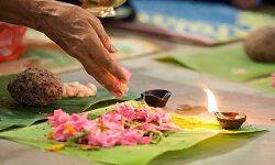 ഇന്ന് കര്ക്കിടക വാവ്; ക്ഷേത്രങ്ങളിലെ ബലിതര്പ്പണം ഒഴിവാക്കി; ചടങ്ങുകള് വീടുകളില് നടത്താന് നിര്ദേശം ഇന്ന് കര്ക്കിടക വാവ്; ക്ഷേത്രങ്ങളിലെ ബലിതര്പ്പണം ഒഴിവാക്കി; ചടങ്ങുകള് വീടുകളില് നടത്താന് നിര്ദേശം